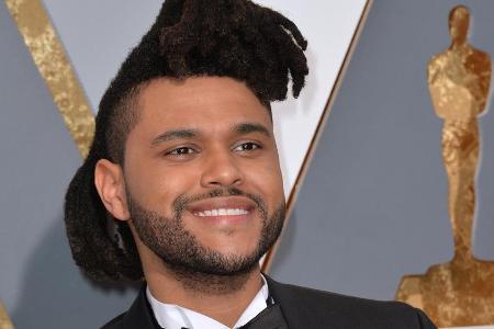 The Weeknd hat mit einer Geldspende die medizinische Versorgung in Uganda vorangebracht The Weeknd hat mit einer Geldspende die medizinische Versorgung in Uganda vorangebracht