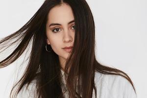 Kaum zu glauben: Jasmine Thompson ist erst 16 Jahre alt