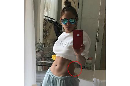 Jennifer Lopez hat sich mit Photoshop schlanker geschummelt Jennifer Lopez hat sich mit Photoshop schlanker geschummelt