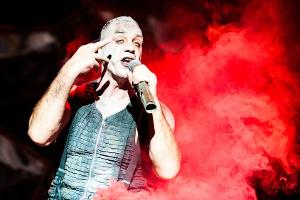 Rammstein-Frontmann Till Lindemann bei einem Auftritt im Jahr 2012