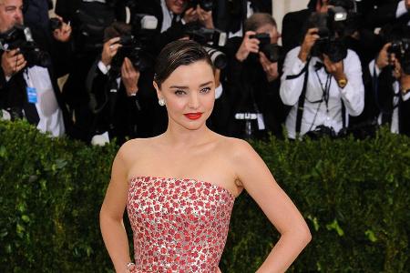 Miranda Kerr scheint in ihrer zweiten Ehe happy zu sein Miranda Kerr scheint in ihrer zweiten Ehe happy zu sein