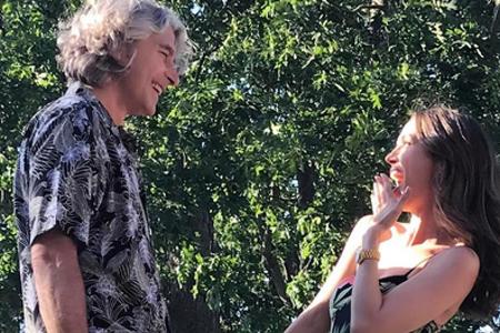 Bald Mann und Frau: Peter Palandjian und Eliza Dushku Bald Mann und Frau: Peter Palandjian und Eliza Dushku