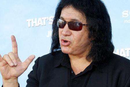 Gene Simmons will sich diese Geste rechtlich schützen lassen Gene Simmons will sich diese Geste rechtlich schützen lassen