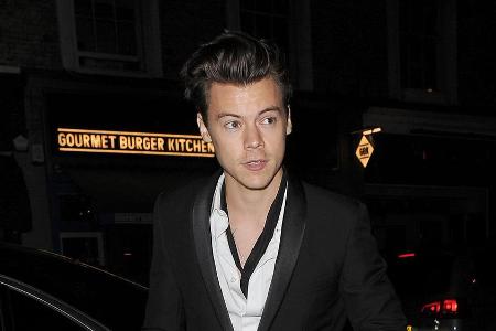 Harry Styles ist wieder auf dem Markt Harry Styles ist wieder auf dem Markt