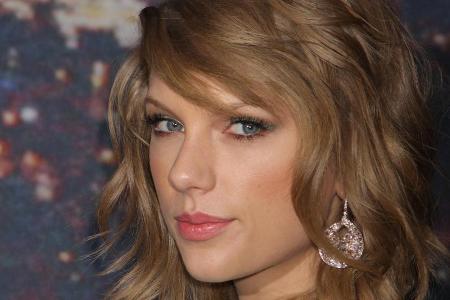 Taylor Swift hat ihre Fans überrascht Taylor Swift hat ihre Fans überrascht