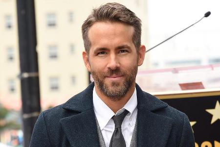 Ryan Reynolds hat einen Stern auf dem Hollywood Walk of Fame Ryan Reynolds hat einen Stern auf dem Hollywood Walk of Fame