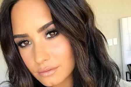 Aktuell ist Demi Lovato Single - doch auf ihren Ex kann sie immer noch zählen Aktuell ist Demi Lovato Single - doch auf ihren Ex kann sie immer noch zählen