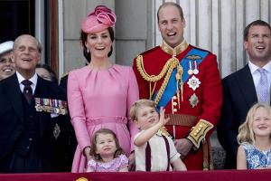 George und Charlotte sind die heimlichen Stars der Geburtstagsparade