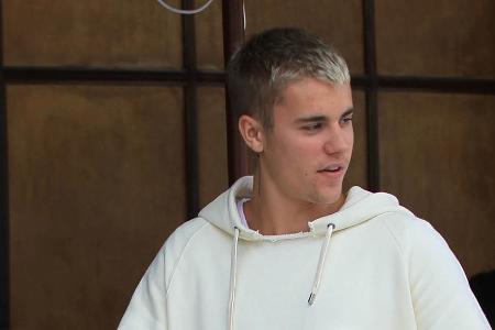 Manche Fans kommen Justin Bieber näher, als ihm lieb ist Manche Fans kommen Justin Bieber näher, als ihm lieb ist