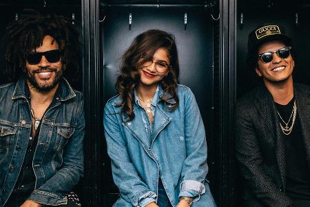 Diese drei verstehen sich blendend: Lenny Kravitz (v.l.), Zendaya und Bruno Mars Diese drei verstehen sich blendend: Lenny Kravitz (v.l.), Zendaya und Bruno Mars