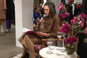 Annette Weber über Mode, Männer und Maschinengewehre