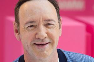 Kevin Spacey outet sich als schwul