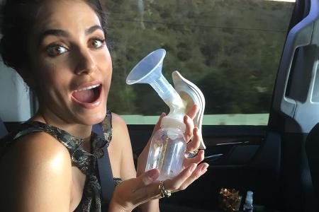 Mit Milchpumpe und Abendkleid: Schauspielerin Nikki Reed unterwegs in Los Angeles Mit Milchpumpe und Abendkleid: Schauspielerin Nikki Reed unterwegs in Los Angeles