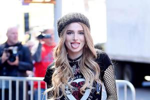 Wilde Zungenküsse auf Instagram - so feiert Bella Thorne