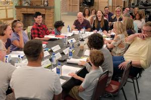 Erste Fotos aufgetaucht: Die "Roseanne"-Stars haben Spaß am Set