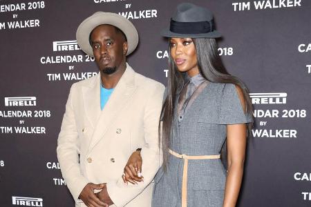 Sean Combs und Naomi Campbell bei der Vorstellung des Pirelli-Kalenders 2018 in New York Sean Combs und Naomi Campbell bei der Vorstellung des Pirelli-Kalenders 2018 in New York