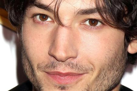 Ezra Miller hat ein Faible für Umarmungen Ezra Miller hat ein Faible für Umarmungen