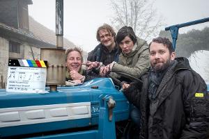 Nora Tschirner und Christian Ulmen bei Parka-Wetter am "Tatort"-Set