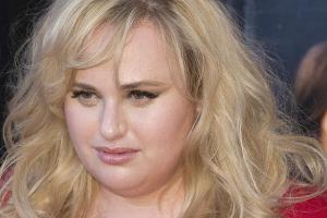 Rebel Wilson erzählt von ihrer Erfahrung mit Belästigung