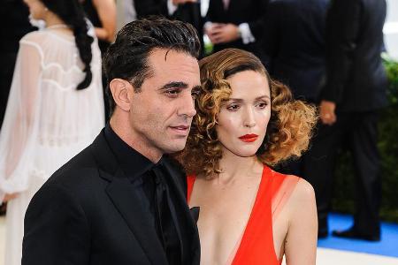 Frischgebackene Eltern: Rose Byrne und Bobby Cannavale Frischgebackene Eltern: Rose Byrne und Bobby Cannavale