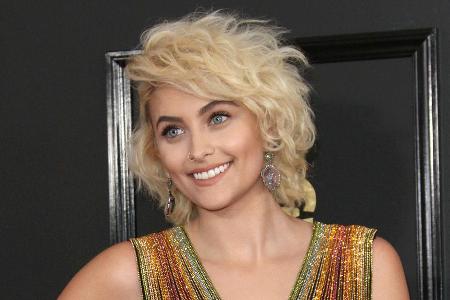 Paris Jackson behauptet, sie habe über 50 Tattoos Paris Jackson behauptet, sie habe über 50 Tattoos
