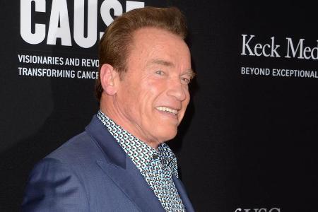 Arnold Schwarzenegger weiß, wie er Paparazzi los wird Arnold Schwarzenegger weiß, wie er Paparazzi los wird