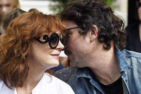 Susan Sarandon und der von ihr geförderte Filmemacher Bryn Mooser in Berlin Susan Sarandon und der von ihr geförderte Filmemacher Bryn Mooser in Berlin