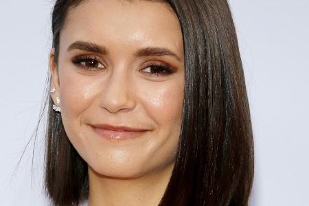 Nina Dobrev ist das neue Gesicht von Reebok Nina Dobrev ist das neue Gesicht von Reebok