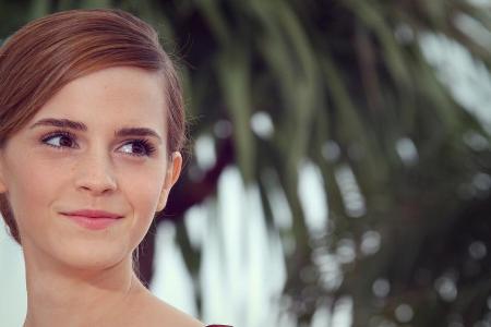 Emma Watson ist auf der Suche nach ihren geliebten Ringen Emma Watson ist auf der Suche nach ihren geliebten Ringen