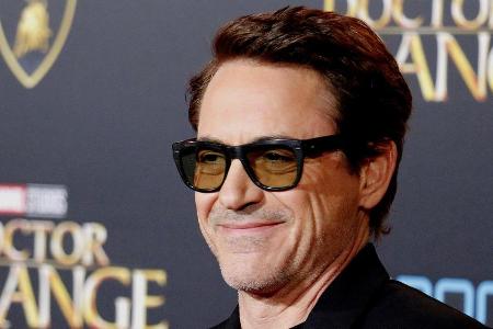 Robert Downey Jr. denkt offenbar über den Ruhestand seines Superhelden Tony Stark alias Robert Downey Jr. denkt offenbar über den Ruhestand seines Superhelden Tony Stark alias