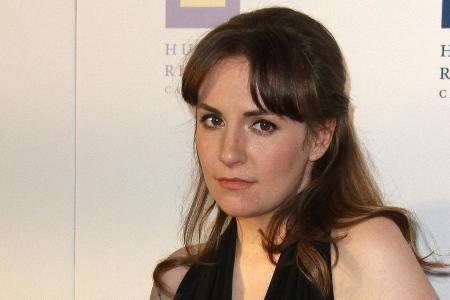 Lena Dunham verkauft ihre Abendkleider für den guten Zweck Lena Dunham verkauft ihre Abendkleider für den guten Zweck