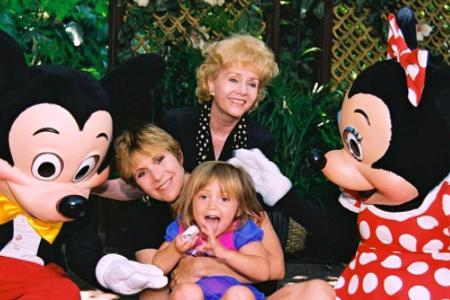 Minnie und Mickey sorgen für lachende Gesichter Minnie und Mickey sorgen für lachende Gesichter