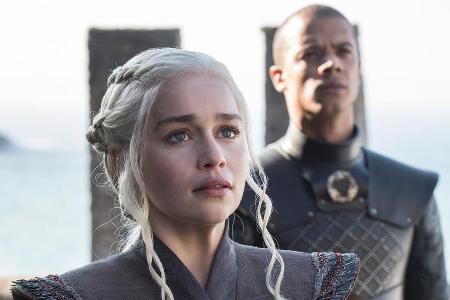 Emilia Clarke spielt in Emilia Clarke spielt in