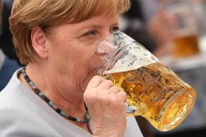Mit diesen Promis grillen die Deutschen am liebsten