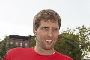 Dirk Nowitzki: das macht er mit seinen Millionen