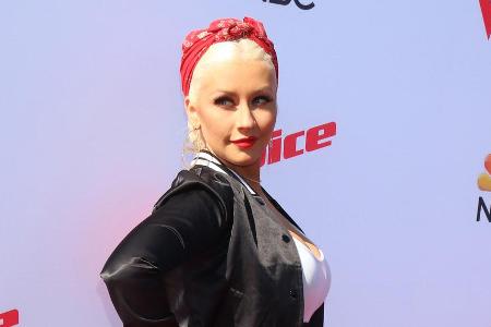 Das musikalische Talent liegt in der Familie: Sängerin Christina Aguilera freut sich über die Show-Einlage ihres Sohnes Das musikalische Talent liegt in der Familie: Sängerin Christina Aguilera freut sich über die Show-Einlage ihres Sohnes