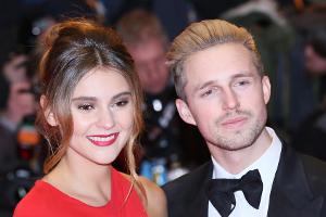 Stefanie Giesinger und Marcus Butler sind seit einem Jahr zusammen und jezt für immer miteinander verbunden