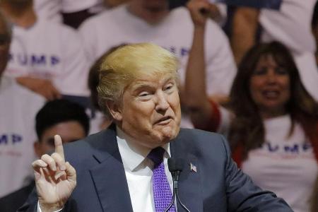 Donald Trump hat die Nase voll - und den nächsten Promi auf Twitter geblockt Donald Trump hat die Nase voll - und den nächsten Promi auf Twitter geblockt