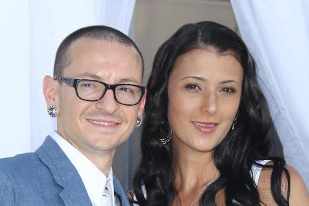 Chester Bennington mit seiner zweiten Ehefrau Talinda Chester Bennington mit seiner zweiten Ehefrau Talinda