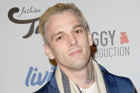 Aaron Carter macht nicht nur der Polizei, sondern auch seinem Bruder Nick Vorwürfe Aaron Carter macht nicht nur der Polizei, sondern auch seinem Bruder Nick Vorwürfe
