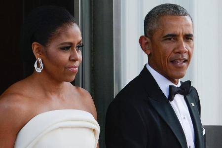 Barack und Michelle Obama haben in einem langen Statment ihre Trauer zum Ausdruck gebracht Barack und Michelle Obama haben in einem langen Statment ihre Trauer zum Ausdruck gebracht