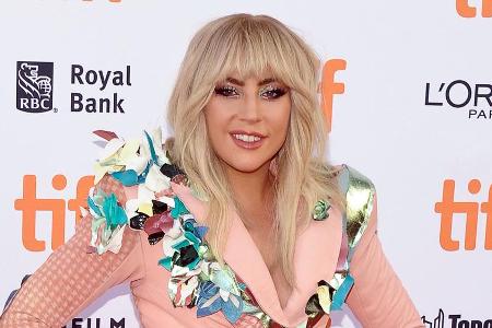 Lady Gaga kann sich über eine ehrwürdige Krone freuen Lady Gaga kann sich über eine ehrwürdige Krone freuen