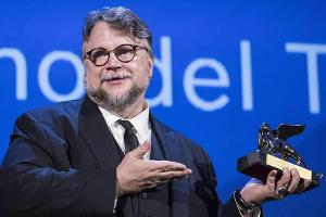 Filmfestspiele von Venedig: Guillermo del Toro gewinnt Goldenen Löwen