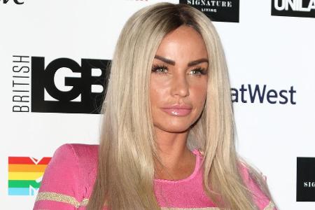 Katie Price will nun ihr Glück via Dating-Apps probieren Katie Price will nun ihr Glück via Dating-Apps probieren