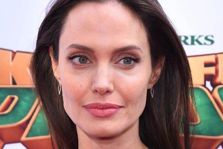 Schauspielerin Angelina Jolie ist ein echter Profi auf dem roten Teppich Schauspielerin Angelina Jolie ist ein echter Profi auf dem roten Teppich