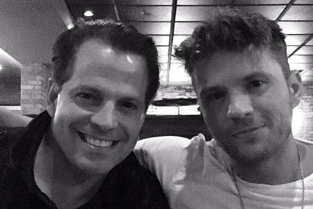Gegensätze ziehen sich an: Republikaner Anthony Scaramucci und Demokrat Ryan Phillippe Gegensätze ziehen sich an: Republikaner Anthony Scaramucci und Demokrat Ryan Phillippe