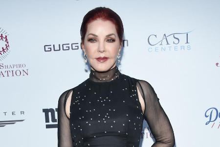 Priscilla Presley war sechs Jahre mit Elvis verheiratet Priscilla Presley war sechs Jahre mit Elvis verheiratet