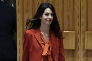 Amal Clooney: Erster Hingucker-Auftritt bei der UN nach der Geburt