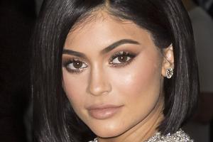 Verschwörungstheorie: Ist Kylie Jenner nur eine Leihmutter?