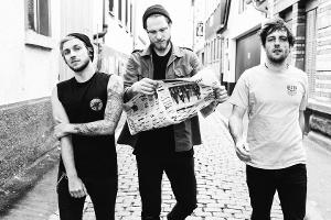 ITCHY setzen sich mit Video zu "The Sea" für den Meeresschutz ein